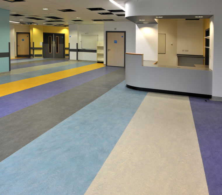 Sân bay tấm Linoleum sàn dầu lanh / Rosin phủ phủ sàn Lino màu xám