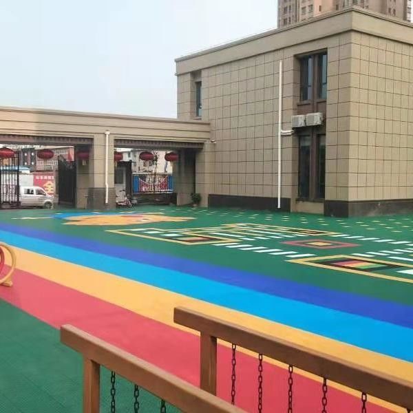 Blue PP Interlocking Sports Flooring 3.5mm 4.5mm 6mm Outdoor Sports Interlocking Tiles (Đường sàn thể thao liên kết màu xanh)