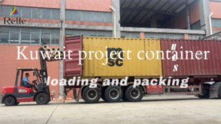Công tác bốc xếp và đóng gói container tại Kuwait